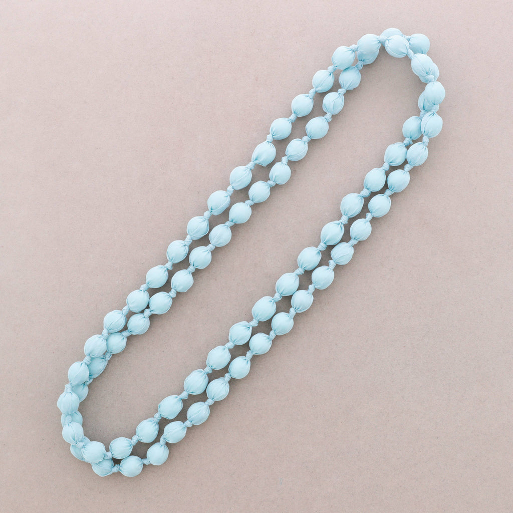 Lange Halskette mit stoffbezogenen Kugeln 160cm (B): Fuchsie