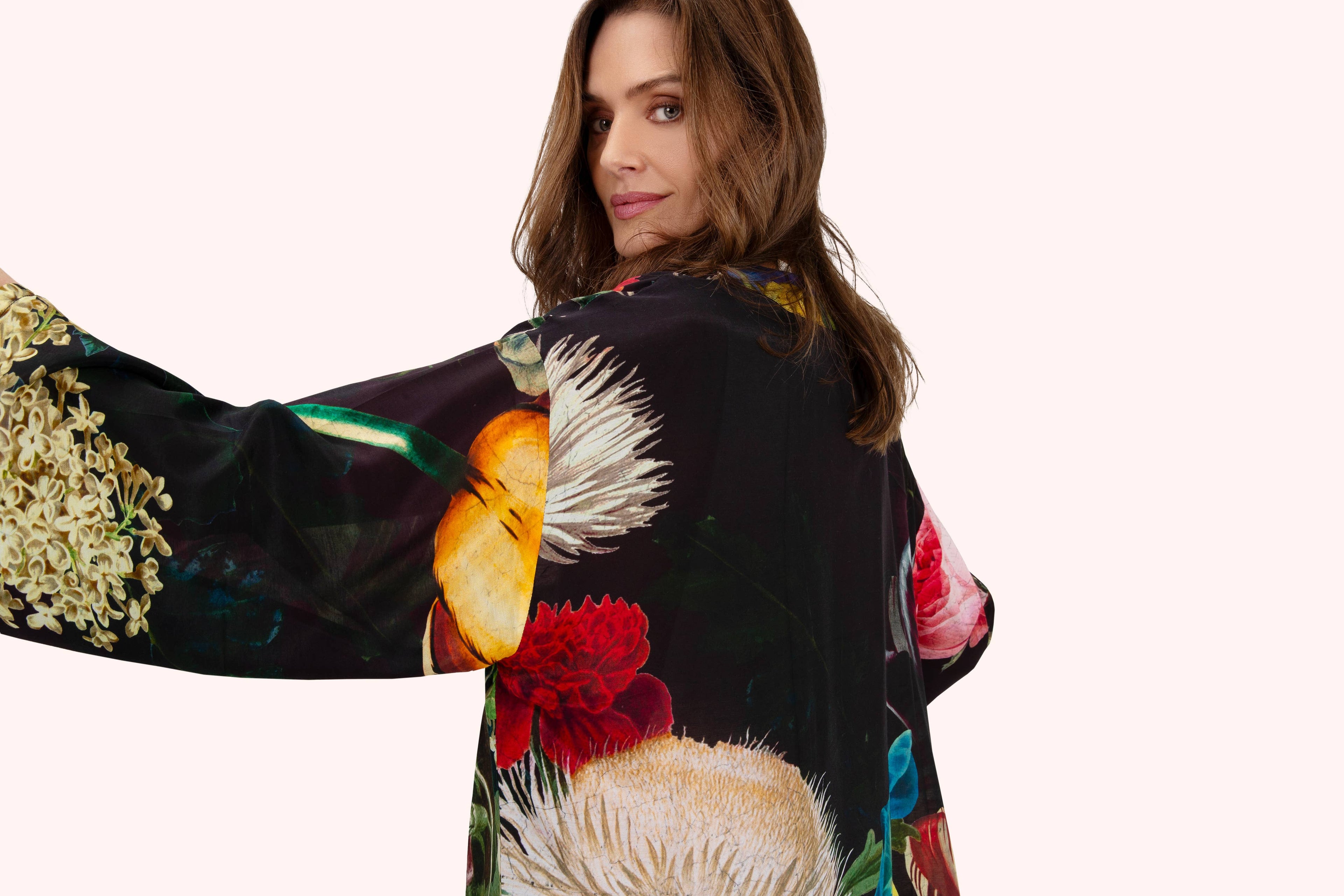 Kimono in mittlerer Länge - Opulentes Schokolade