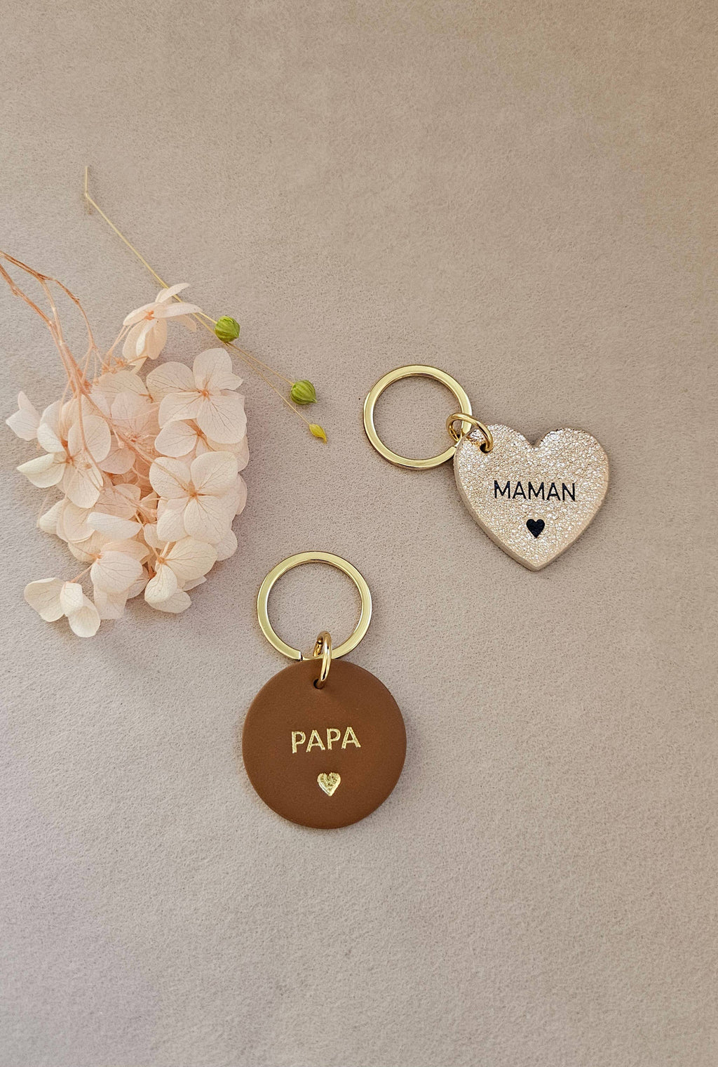 Leder-Schlüsselanhänger Herz Papa Mama: Schwarz