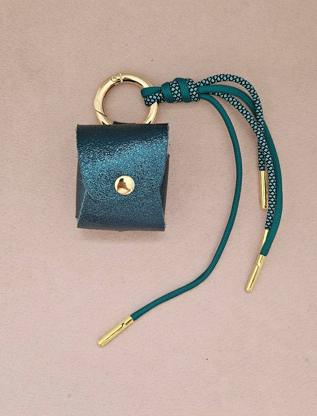Leder-Kopfhörerhalter, Taschenanhänger: Mit Schnur / Canard