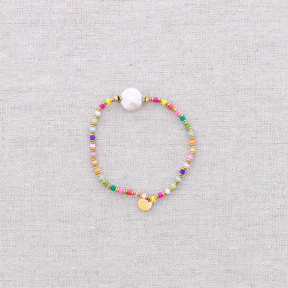 Elastisches Armband aus Stahl mit Perlenanhänger: Multicolor